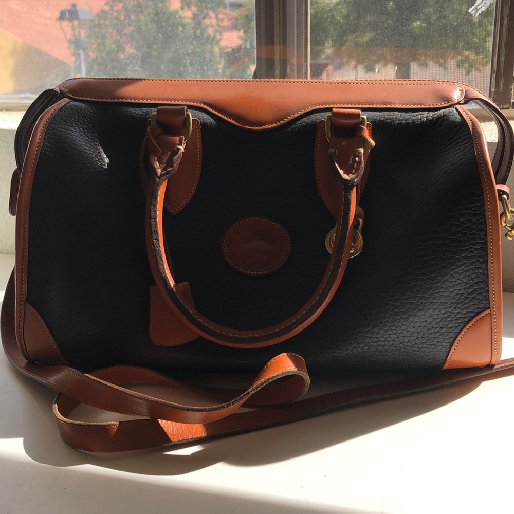 Vintage Dooney & Bourke doctors bag.